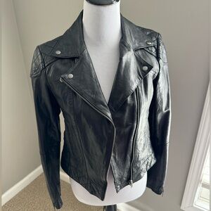 Black leather ASOS motorcycle jacket 🖤🖤